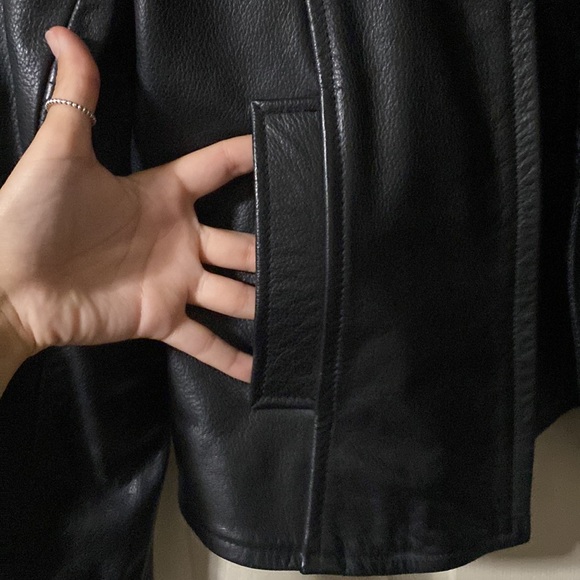Ladies black authentic leather jacket - Picture 3 of 10